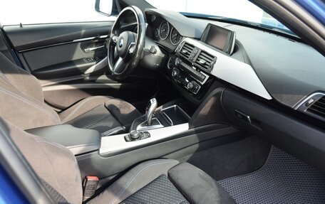 BMW 3 серия, 2018 год, 2 700 000 рублей, 10 фотография