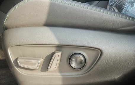 Toyota RAV4, 2025 год, 4 264 000 рублей, 21 фотография