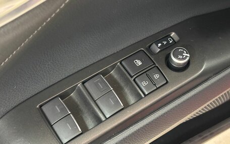 Toyota Camry, 2021 год, 3 300 000 рублей, 16 фотография