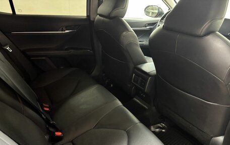 Toyota Camry, 2021 год, 3 300 000 рублей, 13 фотография