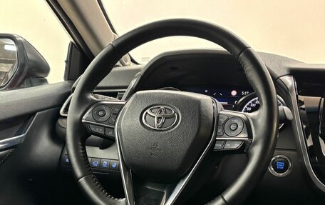 Toyota Camry, 2021 год, 3 300 000 рублей, 18 фотография