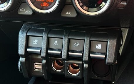 Suzuki Jimny, 2023 год, 1 600 000 рублей, 16 фотография