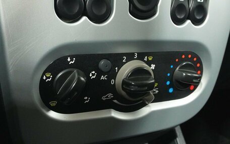 Renault Sandero I, 2012 год, 499 000 рублей, 13 фотография