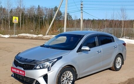 KIA Rio IV, 2021 год, 1 300 000 рублей, 4 фотография