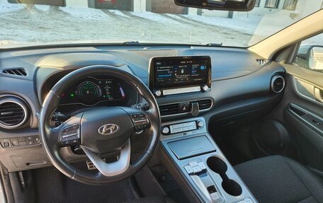 Hyundai Kona I, 2020 год, 1 812 000 рублей, 7 фотография