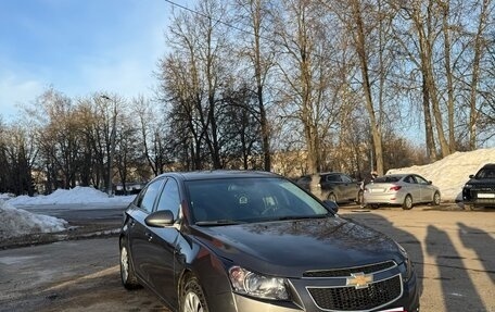 Chevrolet Cruze II, 2011 год, 585 000 рублей, 2 фотография