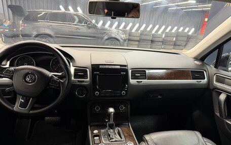 Volkswagen Touareg III, 2012 год, 1 749 000 рублей, 11 фотография