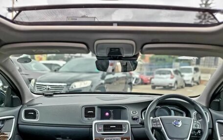 Volvo V60 I, 2017 год, 1 470 000 рублей, 7 фотография