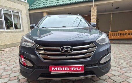 Hyundai Santa Fe III рестайлинг, 2012 год, 1 590 000 рублей, 2 фотография