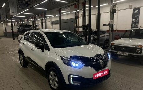 Renault Kaptur I рестайлинг, 2019 год, 1 248 556 рублей, 2 фотография