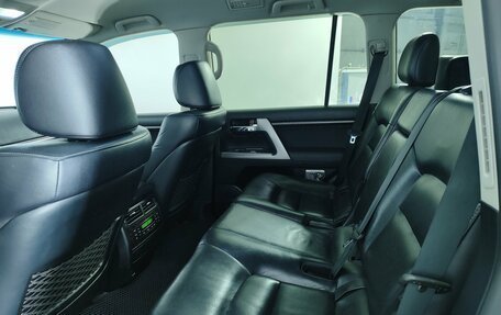 Toyota Land Cruiser 200, 2012 год, 34 990 000 рублей, 21 фотография