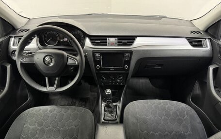 Skoda Rapid I, 2019 год, 1 349 000 рублей, 10 фотография