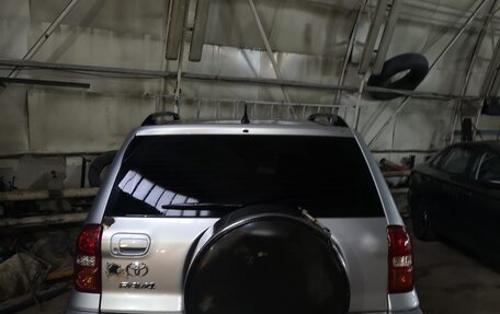 Toyota RAV4, 2004 год, 800 000 рублей, 5 фотография