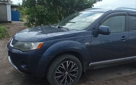 Mitsubishi Outlander III рестайлинг 3, 2007 год, 890 000 рублей, 10 фотография