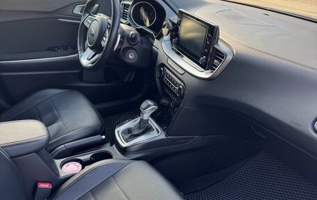 KIA cee'd III, 2020 год, 1 900 000 рублей, 9 фотография