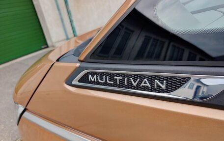 Volkswagen Multivan, 2023 год, 5 600 000 рублей, 3 фотография