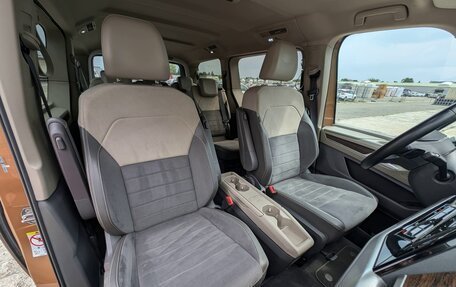 Volkswagen Multivan, 2023 год, 5 600 000 рублей, 14 фотография