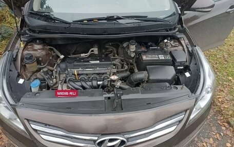 Hyundai Solaris II рестайлинг, 2015 год, 950 000 рублей, 5 фотография