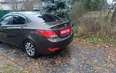 Hyundai Solaris II рестайлинг, 2015 год, 950 000 рублей, 13 фотография