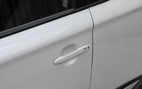 Mitsubishi Outlander III рестайлинг 3, 2018 год, 1 890 000 рублей, 18 фотография