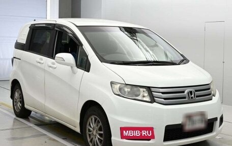 Honda Freed I, 2013 год, 790 000 рублей, 3 фотография