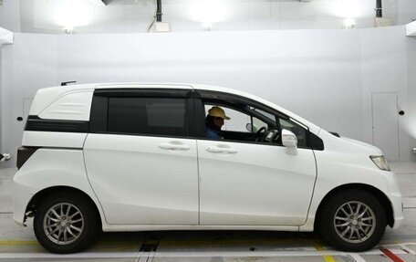 Honda Freed I, 2013 год, 790 000 рублей, 8 фотография