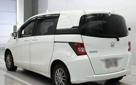 Honda Freed I, 2013 год, 790 000 рублей, 7 фотография