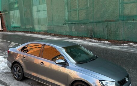 Volkswagen Jetta VI, 2012 год, 585 000 рублей, 6 фотография