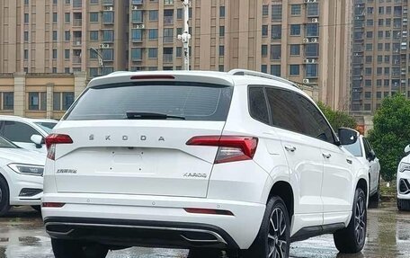 Skoda Karoq I, 2023 год, 2 050 000 рублей, 6 фотография