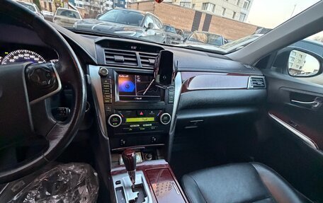 Toyota Camry, 2014 год, 1 540 000 рублей, 13 фотография
