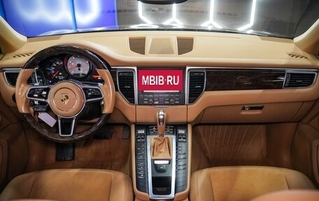 Porsche Macan I рестайлинг, 2015 год, 2 930 000 рублей, 12 фотография