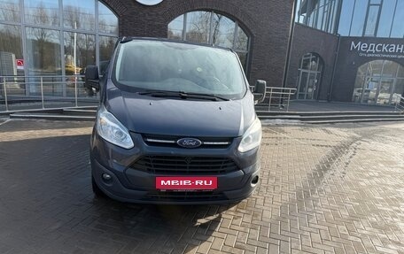 Ford Tourneo Custom I рестайлинг, 2013 год, 1 700 000 рублей, 2 фотография