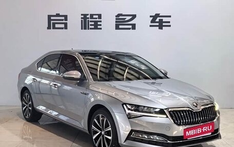 Skoda Superb III рестайлинг, 2023 год, 2 299 000 рублей, 3 фотография