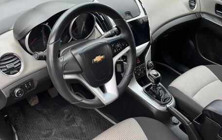 Chevrolet Cruze II, 2014 год, 750 000 рублей, 10 фотография