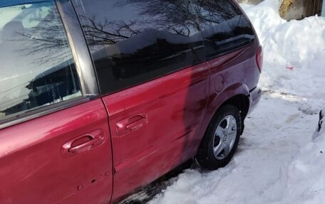 Chrysler Voyager IV, 2003 год, 320 000 рублей, 4 фотография