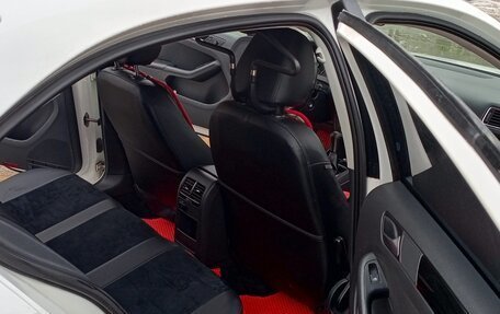 Volkswagen Jetta VI, 2013 год, 1 250 000 рублей, 4 фотография