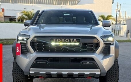 Toyota Tacoma, 2025 год, 9 200 000 рублей, 10 фотография