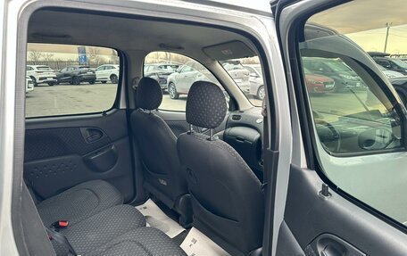 Toyota FunCargo, 2003 год, 579 000 рублей, 18 фотография