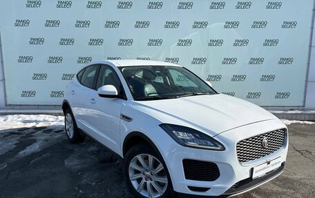 Jaguar E-Pace, 2019 год, 2 100 000 рублей, 3 фотография