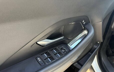 Jaguar E-Pace, 2019 год, 2 100 000 рублей, 14 фотография