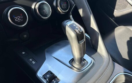 Jaguar E-Pace, 2019 год, 2 100 000 рублей, 23 фотография