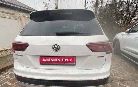 Volkswagen Tiguan II, 2019 год, 1 750 000 рублей, 1 фотография
