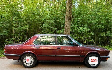 BMW 5 серия, 1985 год, 445 000 рублей, 6 фотография