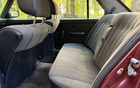 BMW 5 серия, 1985 год, 445 000 рублей, 11 фотография