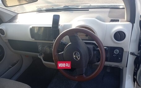 Toyota Passo III, 2011 год, 550 000 рублей, 3 фотография