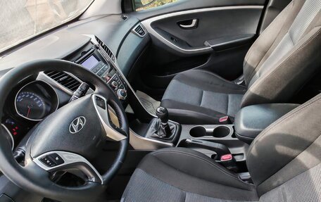 Hyundai i30 II рестайлинг, 2012 год, 850 000 рублей, 7 фотография