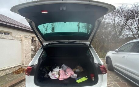 Volkswagen Tiguan II, 2019 год, 1 750 000 рублей, 3 фотография