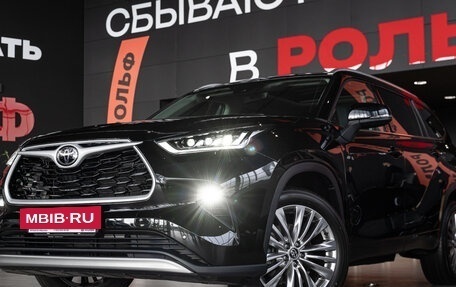 Toyota Highlander, 2026 год, 5 990 000 рублей, 21 фотография