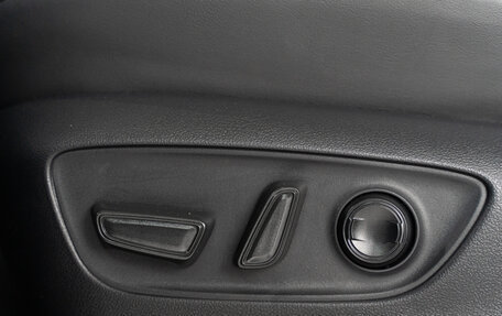 Toyota Highlander, 2026 год, 5 990 000 рублей, 30 фотография