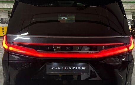 Lexus LM, 2025 год, 19 390 000 рублей, 4 фотография